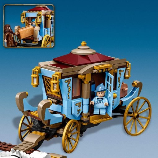 LEGO Harry Potter La Carrozza di Beauxbatons: arrivo a Hogwarts 75958 Immagine della carrozza con Fleur Delacour e Gabrielle Delacour