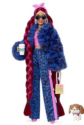 Barbie Extra - Bambola con Borsetta Ispirata a Una Fetta di Torta, Cucciolo e Accessori, Giocattolo e Regalo per Bambini 3+ Anni, HHN09