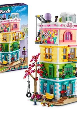 LEGO 41748 Friends Centro Comunitario di Heartlake City, Set Modular Building, Idea Regalo di Natale per Bambini e Bambine con Studio d'Arte e di Registrazione, Sala Giochi e Cane Pickle