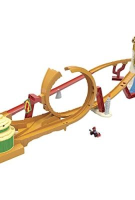 Hot Wheels Super Mario Bros - Corsa nella Giungla di Kong, playset ispirato al film con macchinina die-cast di Mario inclusa, pista con loop e salto su cascata, giocattolo per bambini, 5+ anni, HMK49