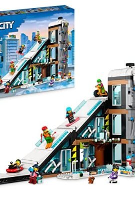 LEGO 60366 City Centro Sci e Arrampicata, Modular Building Set a 3 Livelli con Pista, Negozio Sport Invernali, Bar, Ascensore e 8 Minifigure, Regalo per Bambini e Bambine dai 7 Anni in su