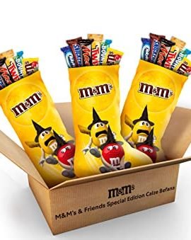 M&M's & Friends 3 Calze della Befana, Edition Epifania con 1560g di cioccolato M&M's, Twix, Snickers, Bounty, Mars e Milky Way