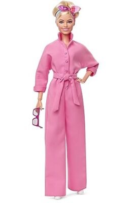 Barbie The Movie - Margot Robbie, Bambola del film Collezione con Tuta Pink power, Occhiali da Sole e Fascia per Capelli, Giocattolo per Bambini, 3+ Anni, HRF29